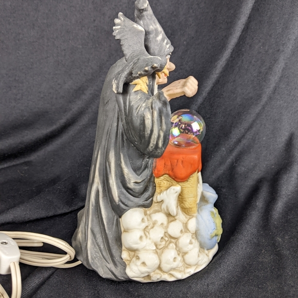 1989 snow white witch crystal ball lit Halloween decor - Picture 7 of 9